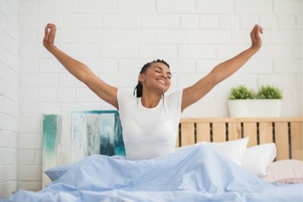 how to start waking at 5am naturally and not be tired, early riser club