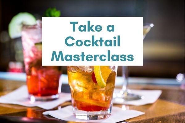 cocktails: romantic activities for your partner