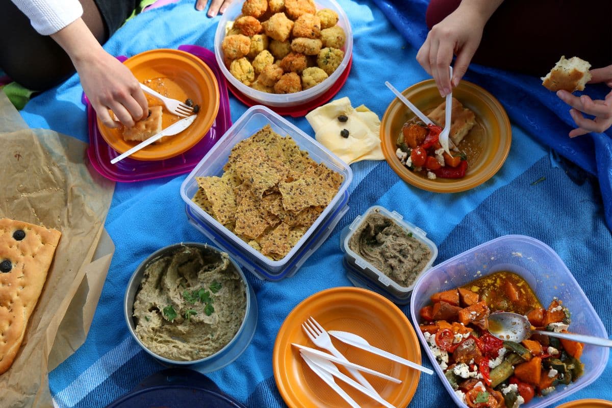 picnic date food; finger foods