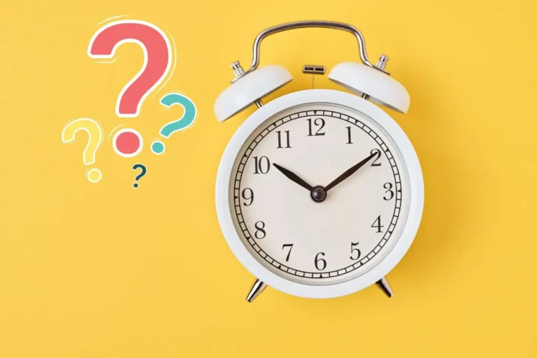 The best rapid fire questions for friends and family, clock with marks around it