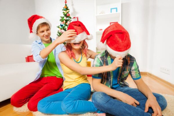 featured image; Christmas Knock Knock Jokes for Kids & Adults, one liners with reindeer, Santa, tree
