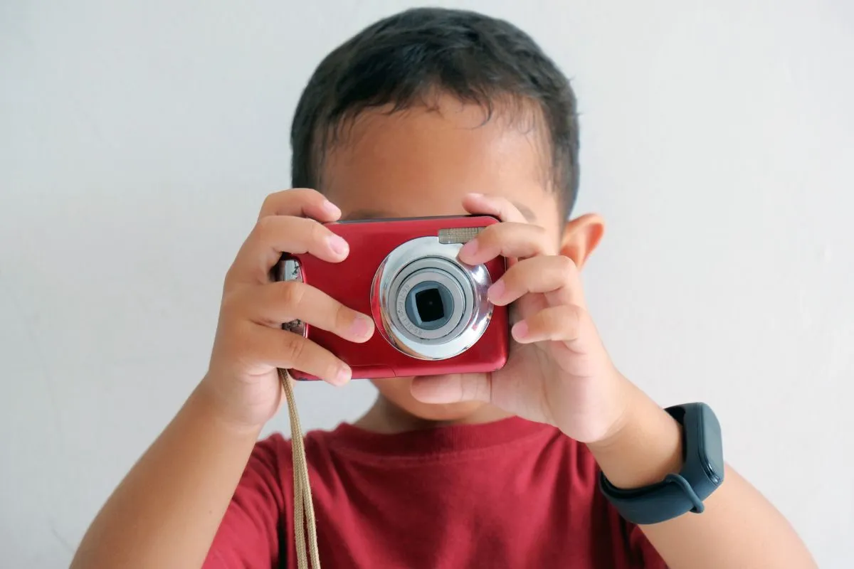 the best non-toy gifts for kids, girl, boy: a digital camera