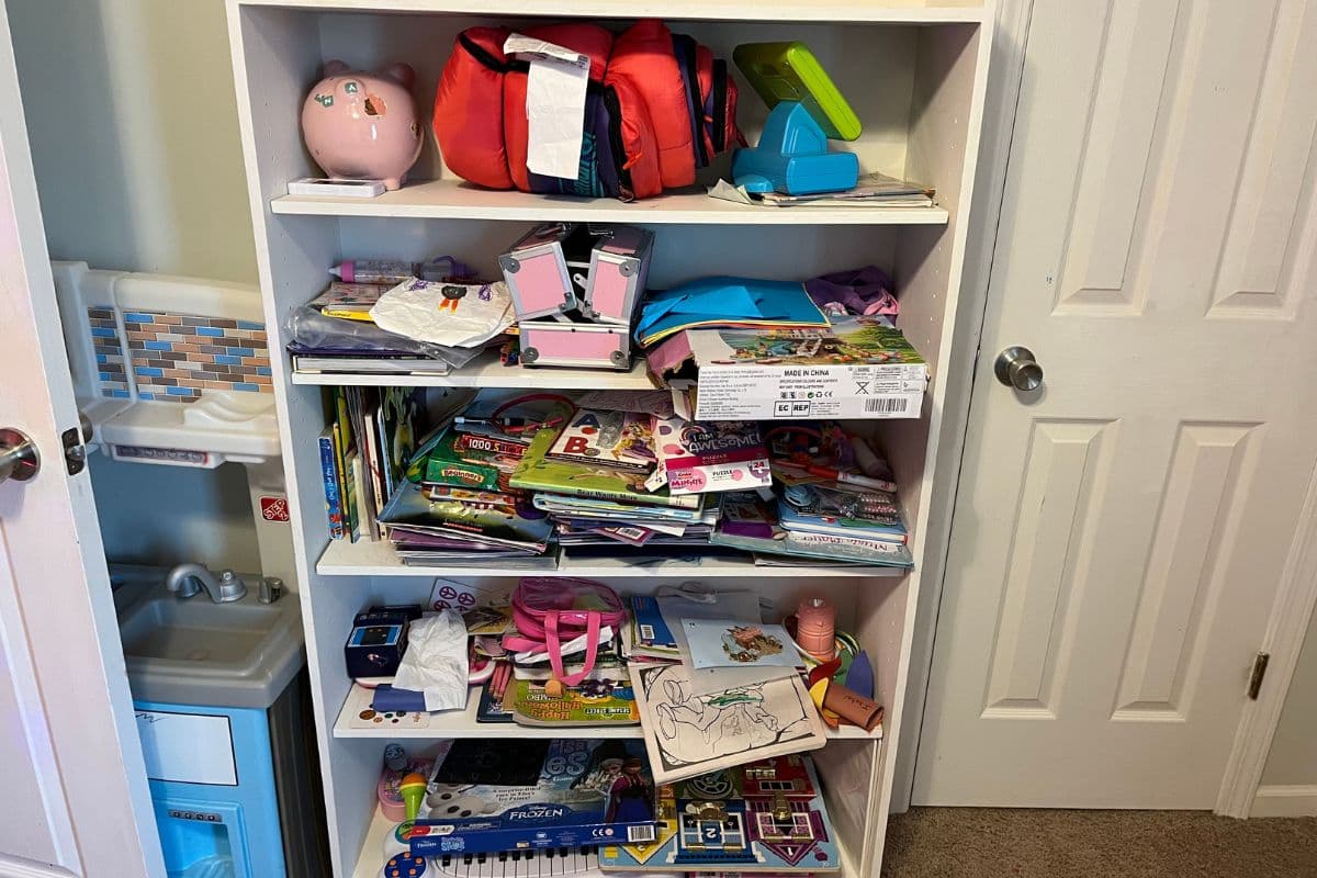 clean out a kid room for march goals