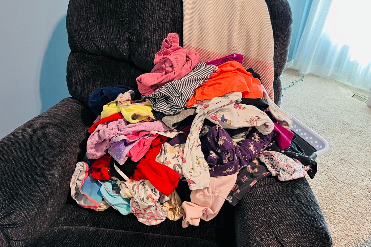 pile of clothes, decluttering
