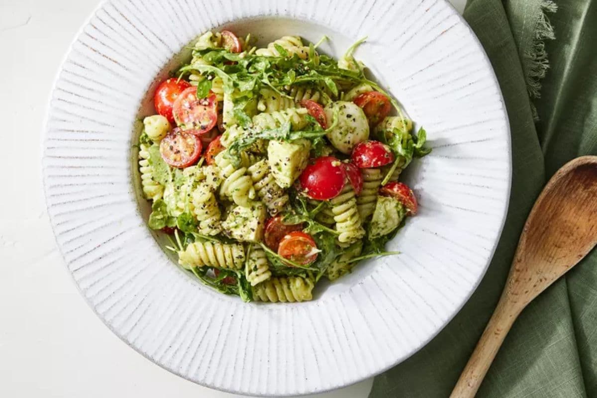 lazy summer meals; pesto pasta