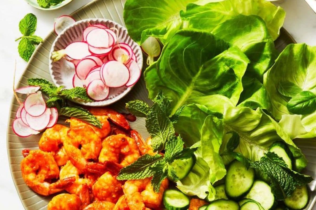 spicy shrimp lettuce wraps