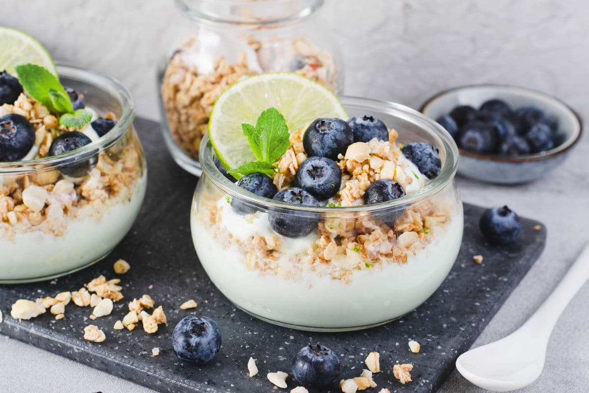 granola parfait