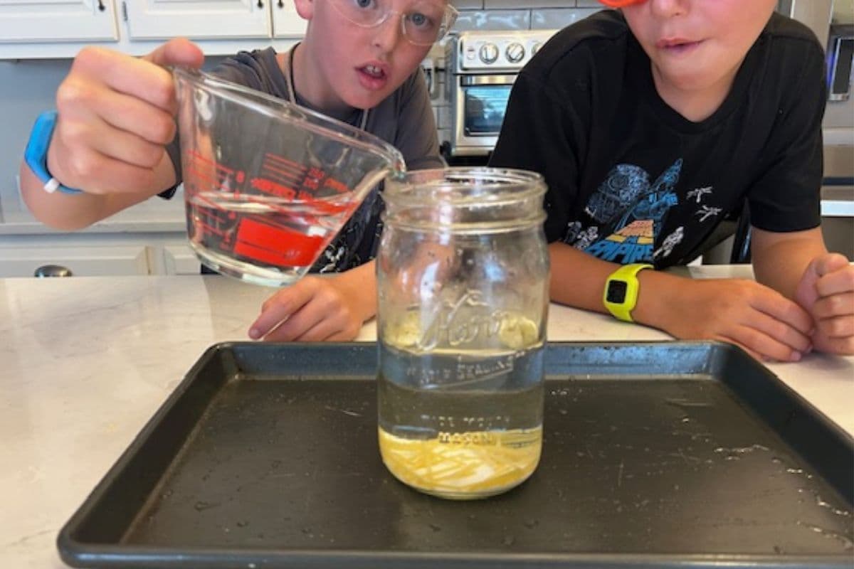 spaghetti dance science experiment; cool