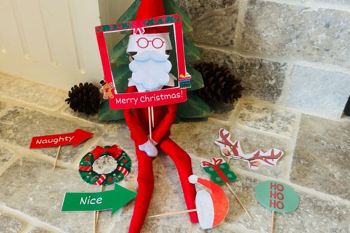 elf on the shelf photo booth props