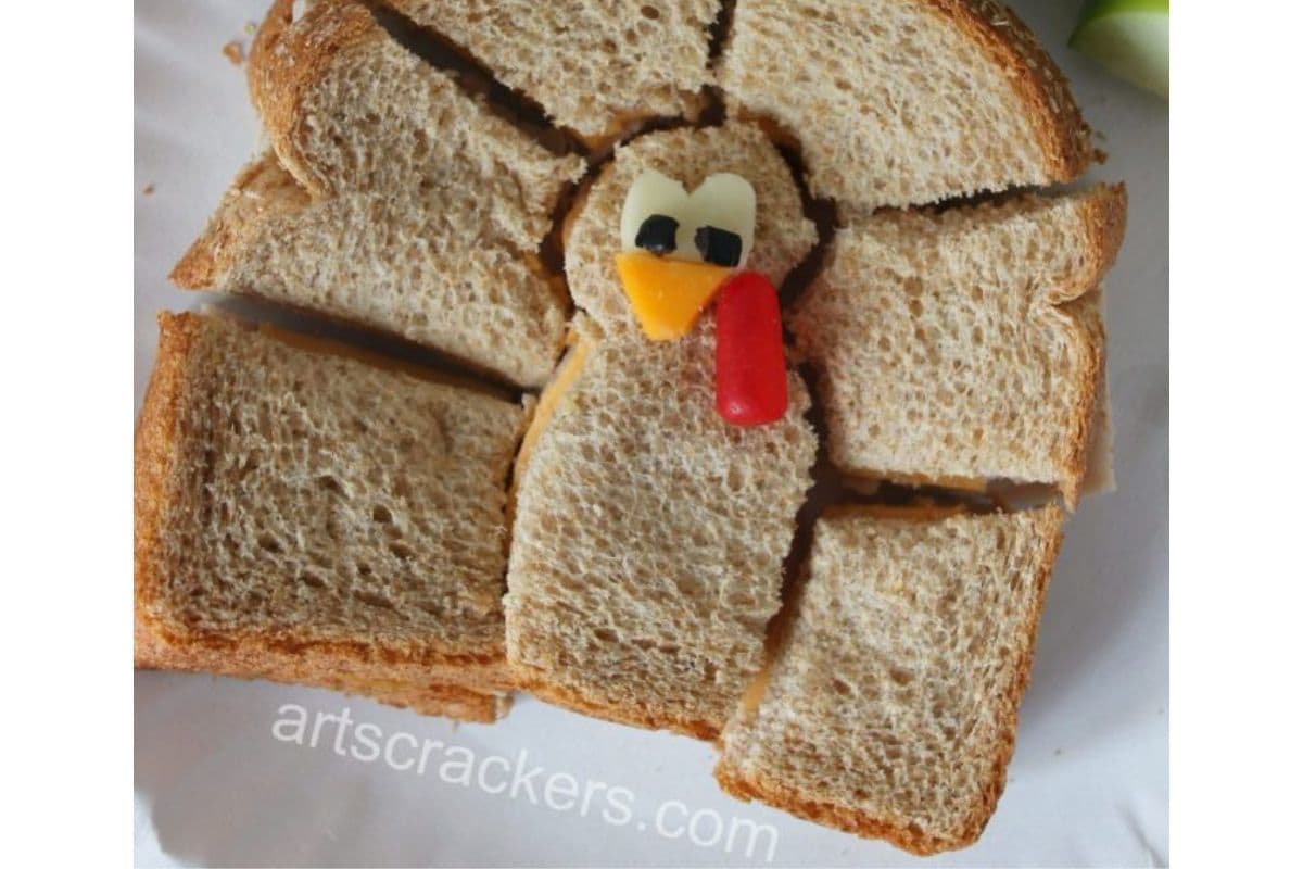 lunchbox turkey sandwich