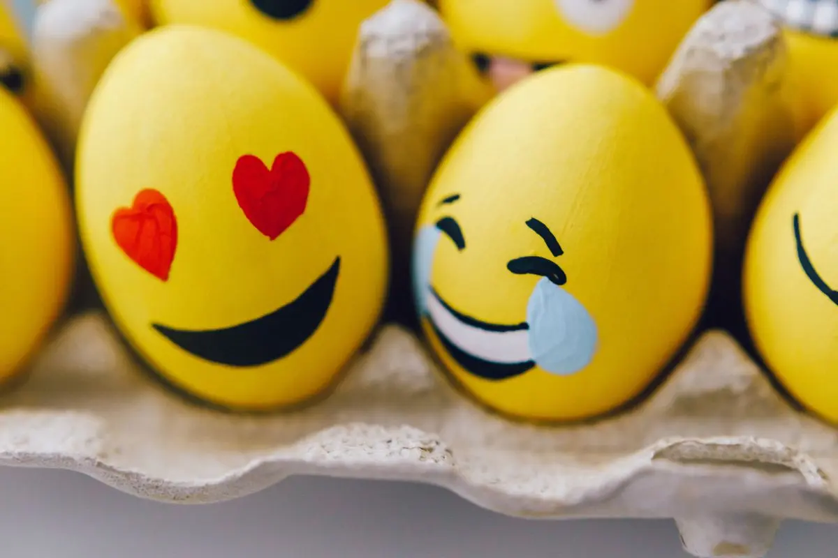 emoji eggs laughing