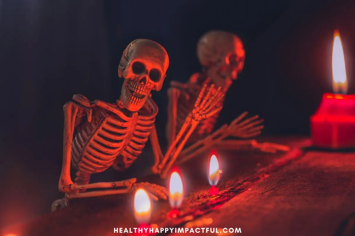 spooky decorations