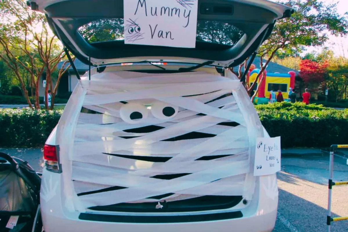mummy van