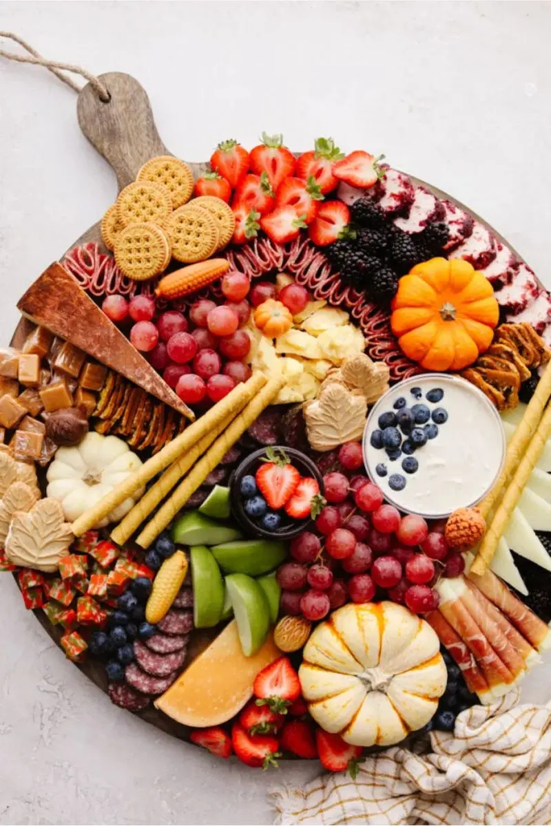dessert tray for friendsgiving