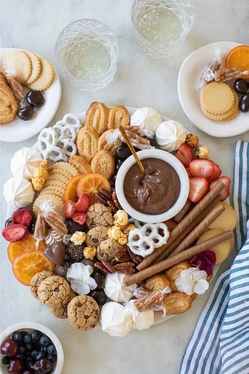 Thanksgiving dessert charcuterie boards