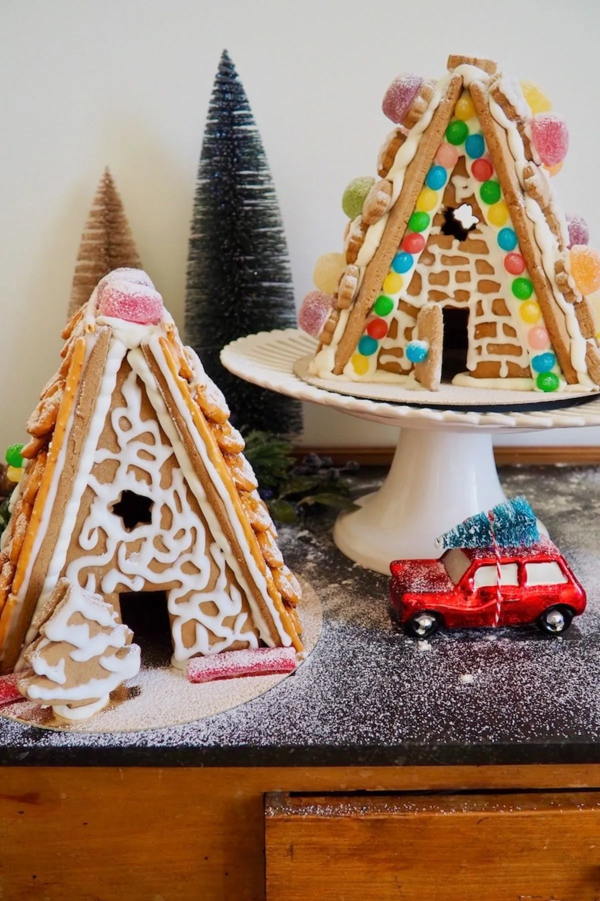 decorating ideas for easy Christmas gingerbread house ideas for kids; designs; creative