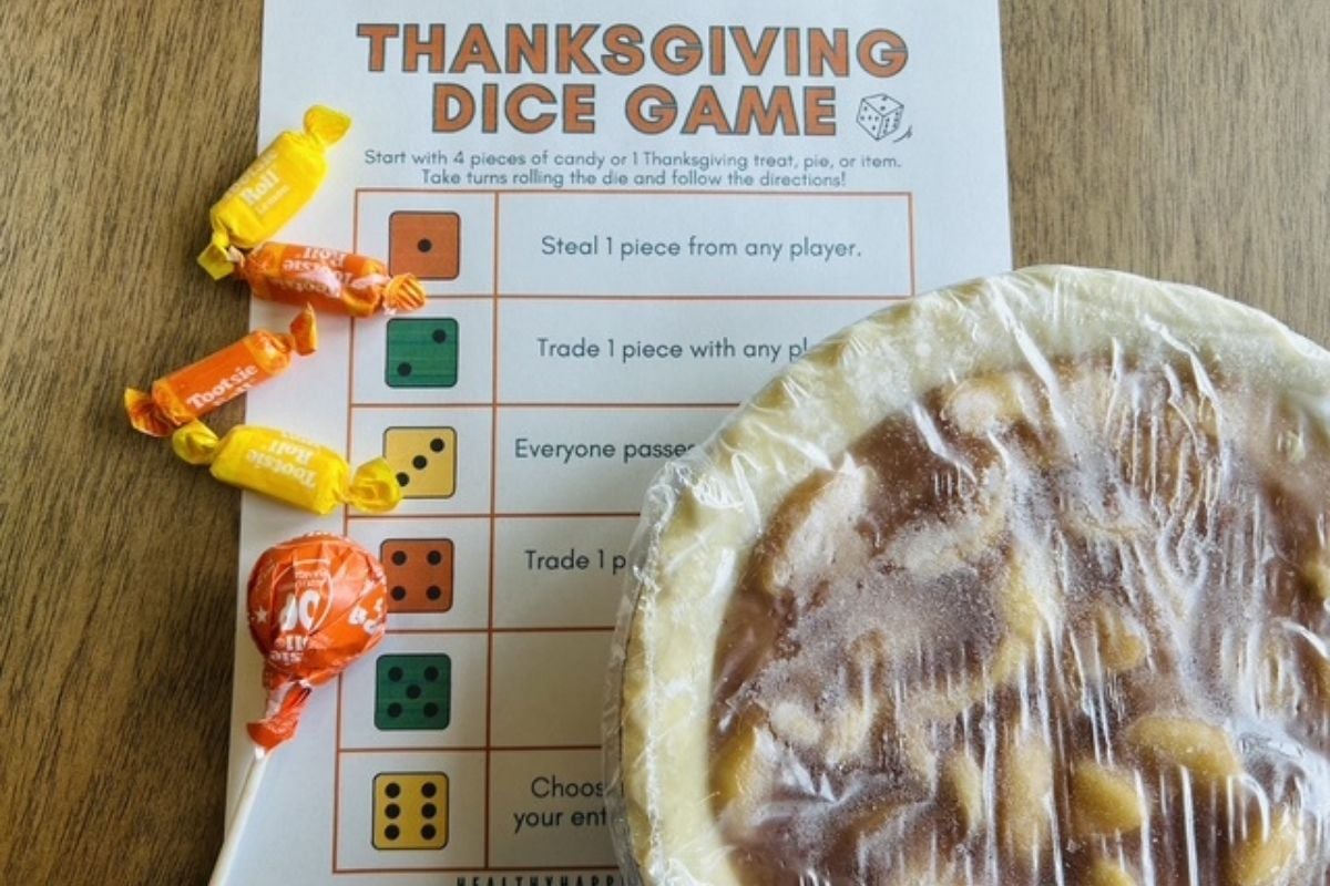 Thanksgiving dice game with pie or candy